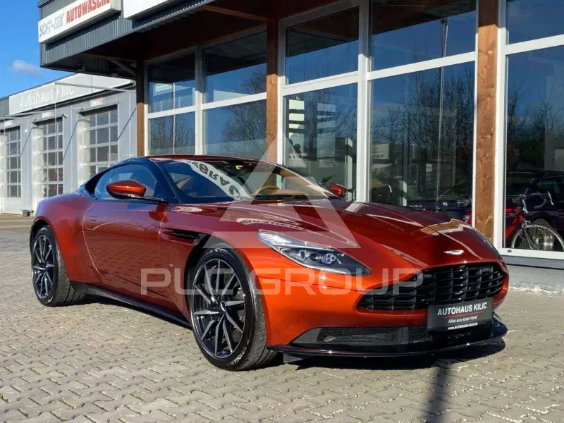 2017 Aston Martin DB11