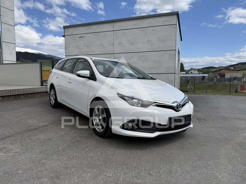 2017 Toyota AURIS