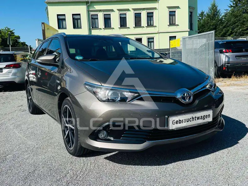 2017 Toyota AURIS