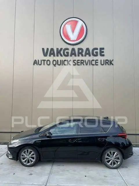 2017 Toyota AURIS