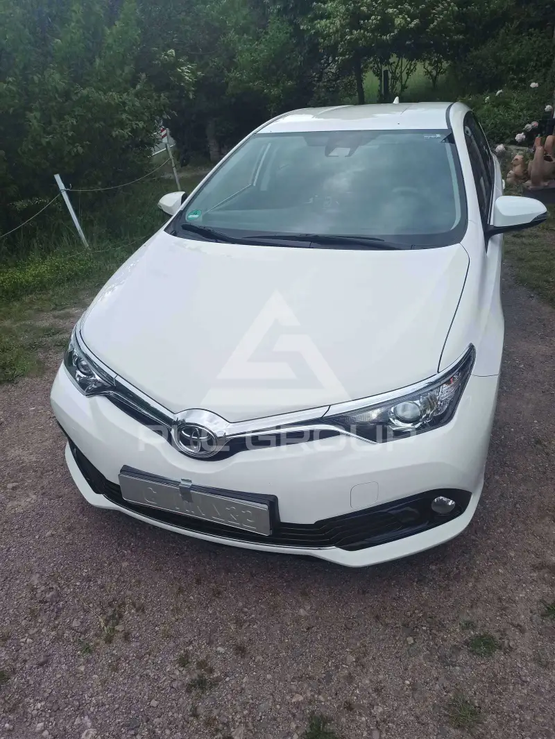 2017 Toyota AURIS