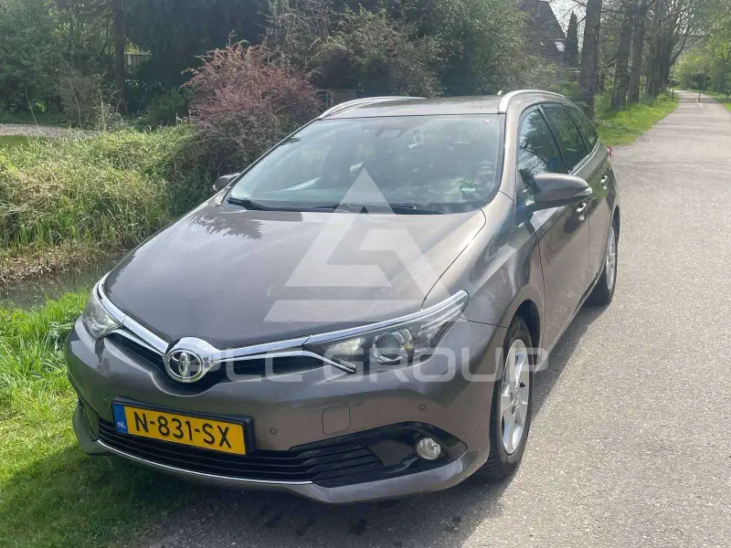2017 Toyota AURIS