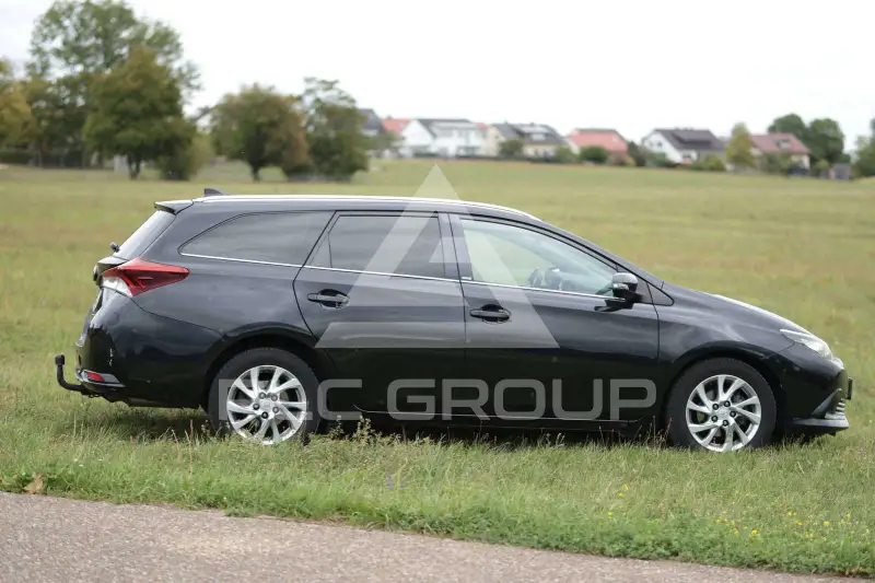 2017 Toyota AURIS