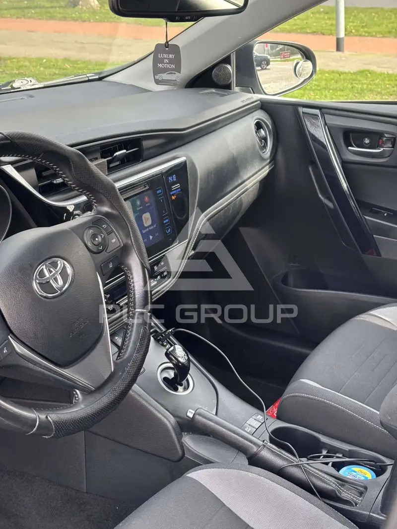 2017 Toyota AURIS
