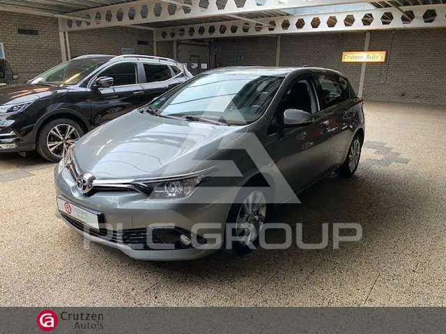 2017 Toyota AURIS