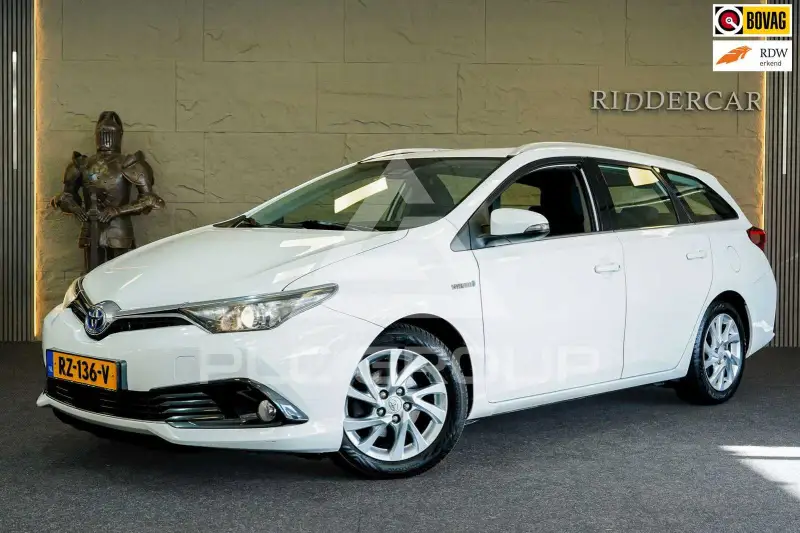 2017 Toyota AURIS