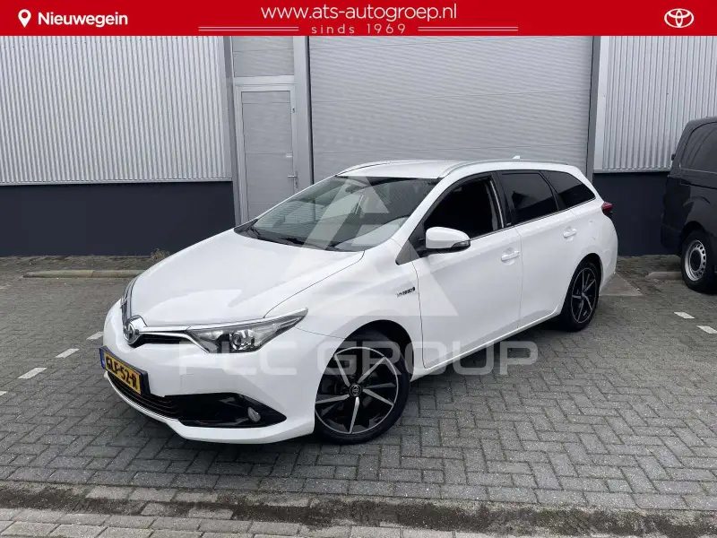 2017 Toyota AURIS