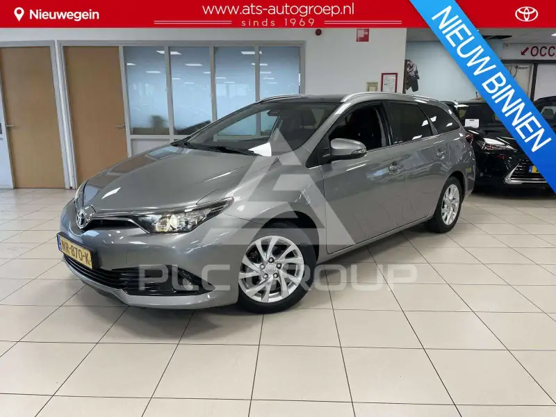 2017 Toyota AURIS