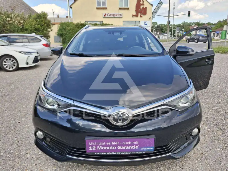 2017 Toyota AURIS