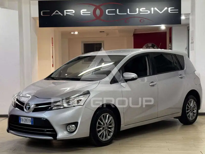2017 Toyota VERSO