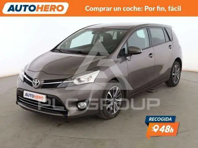 2017 Toyota VERSO