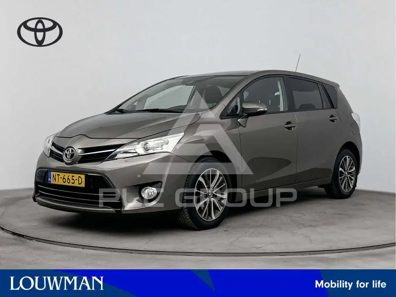 2017 Toyota VERSO