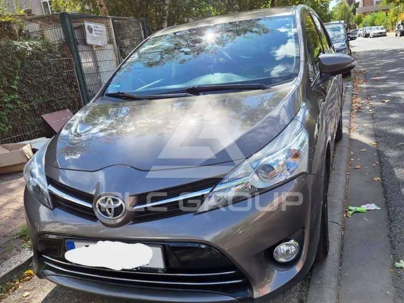 2017 Toyota VERSO