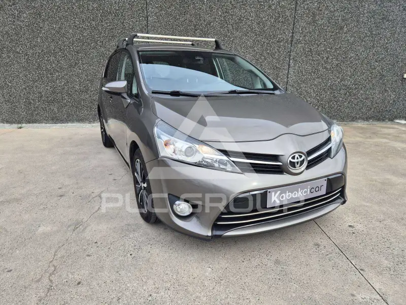 2017 Toyota VERSO