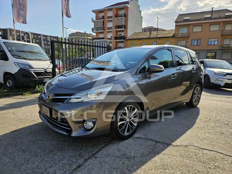 2017 Toyota VERSO