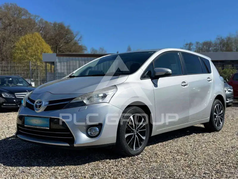 2017 Toyota VERSO