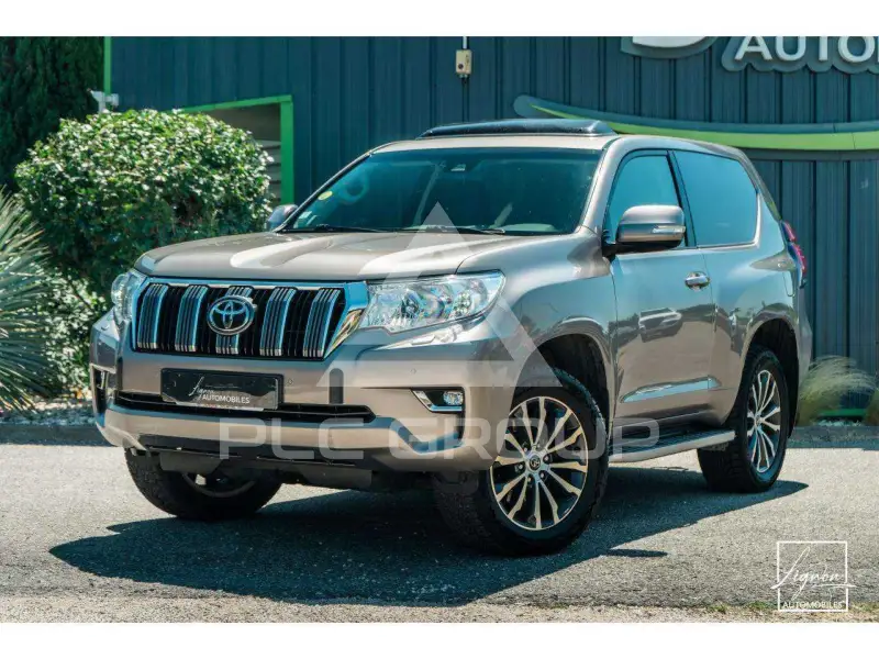 2017 Toyota LAND CRUISER