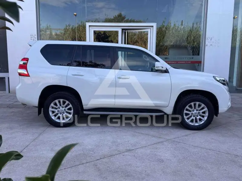 2017 Toyota LAND CRUISER