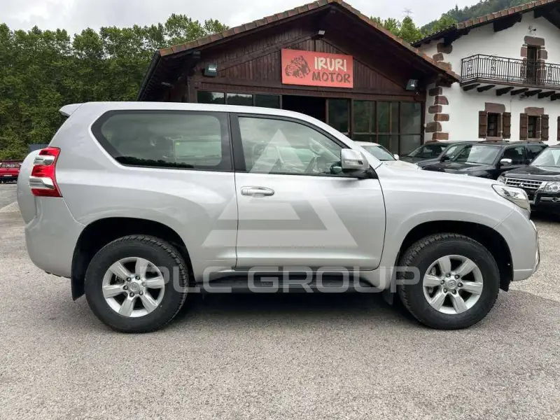 2017 Toyota LAND CRUISER