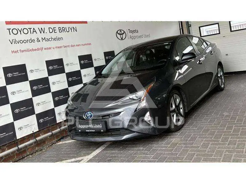 2017 Toyota PRIUS