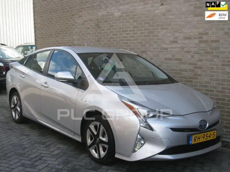 2017 Toyota PRIUS