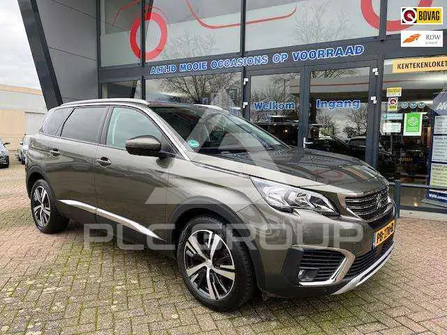 2017 Peugeot 5008