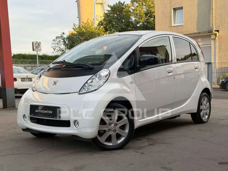2017 Peugeot iOn