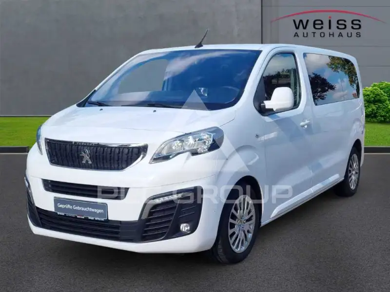 2017 Peugeot Traveller