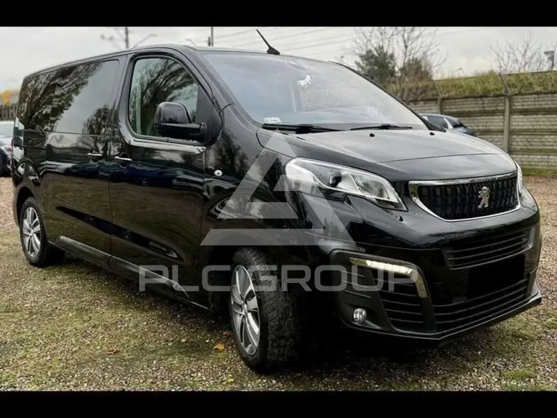 2017 Peugeot Traveller