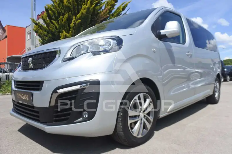 2017 Peugeot Traveller