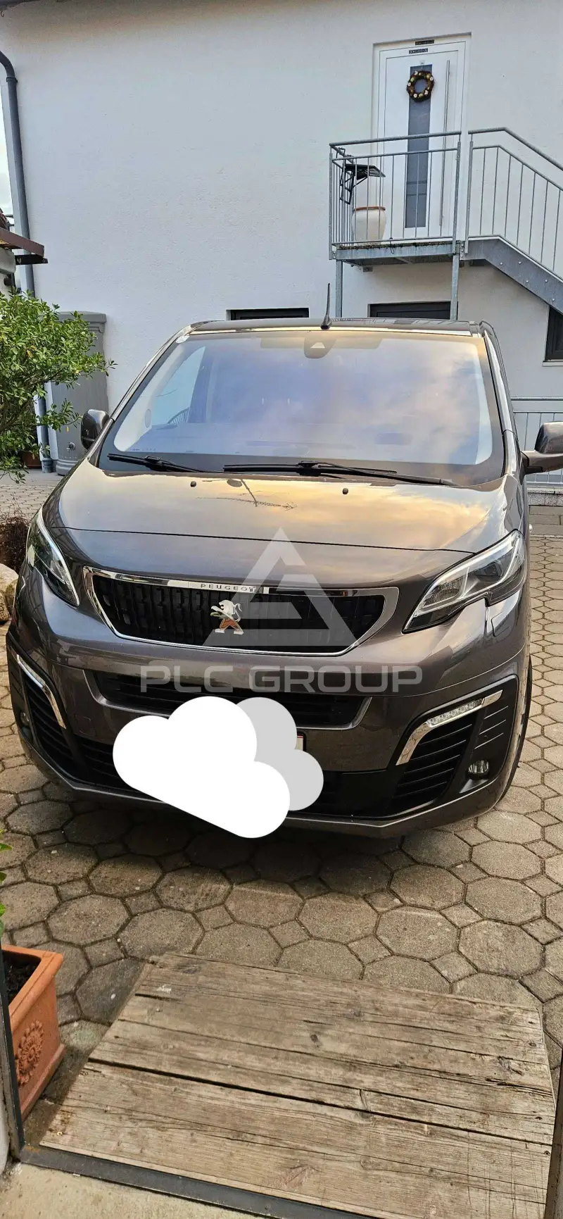 2017 Peugeot Traveller