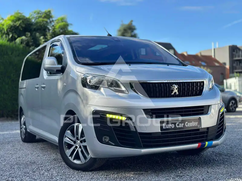 2017 Peugeot Traveller