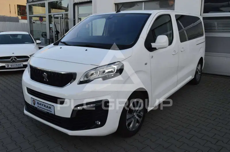 2017 Peugeot Traveller