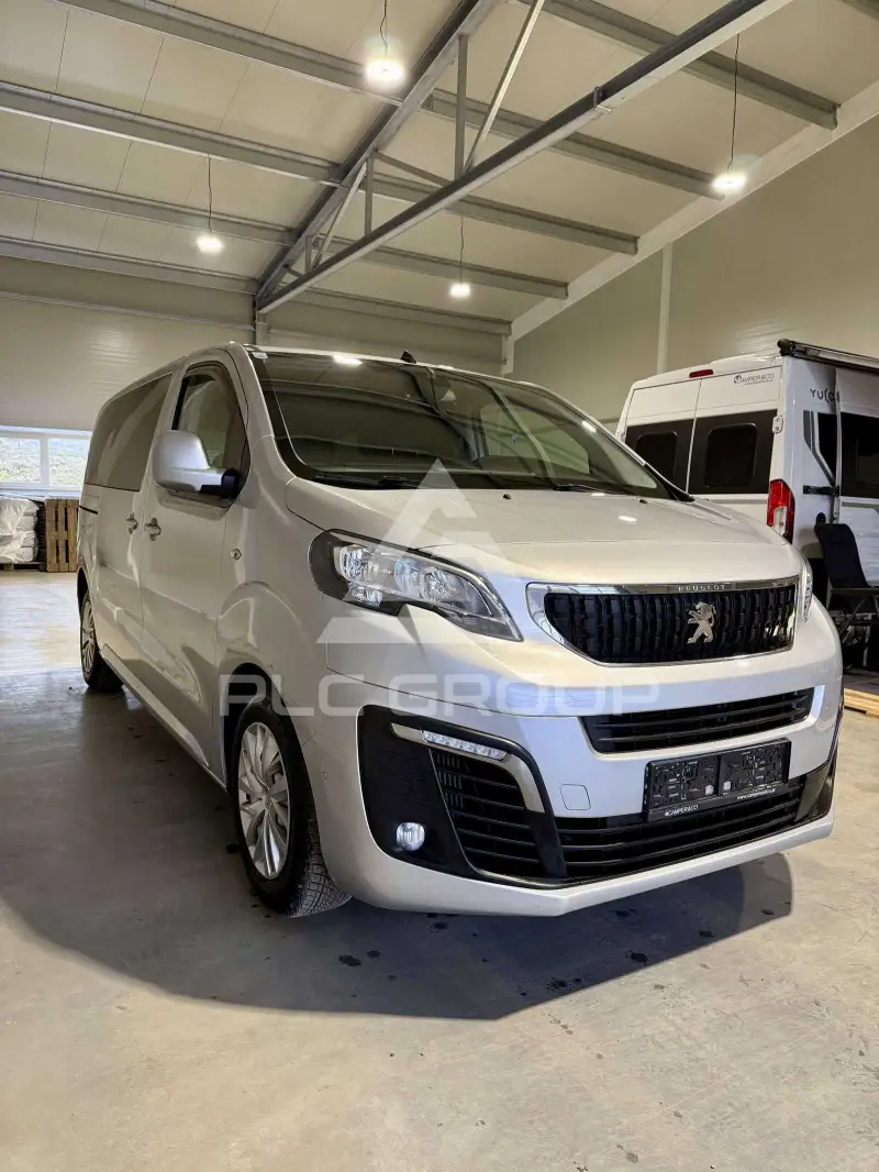 2017 Peugeot Traveller