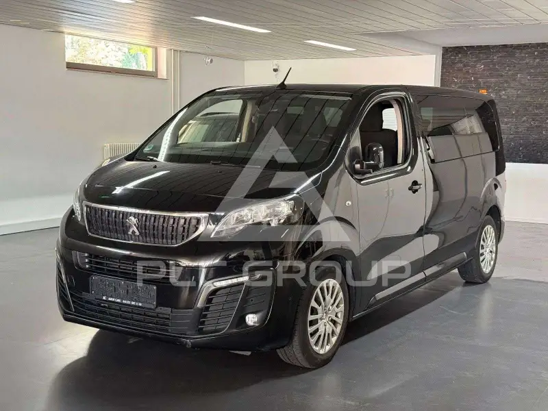 2017 Peugeot Traveller