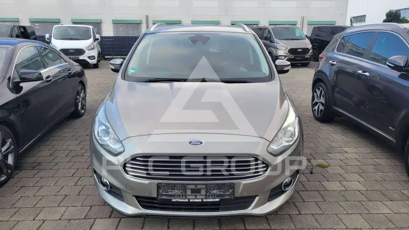 2017 Ford S-Max
