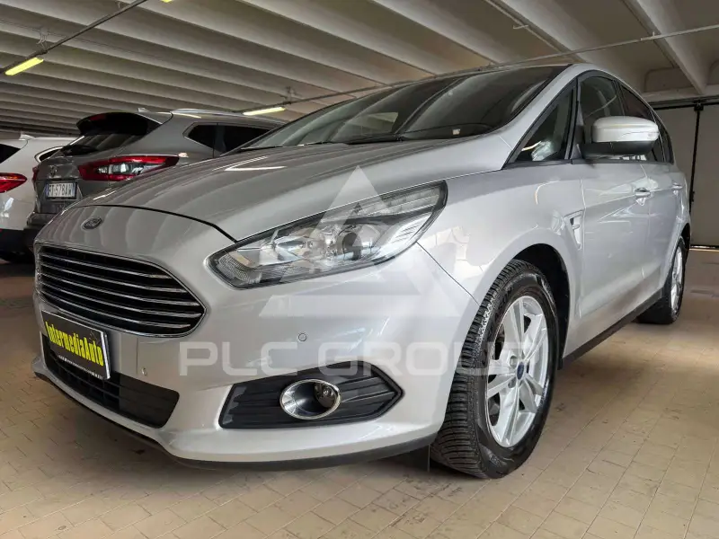 2017 Ford S-Max