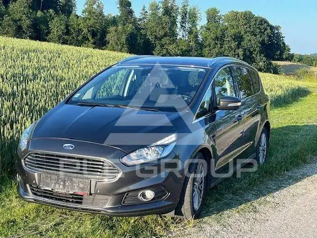 2017 Ford S-Max