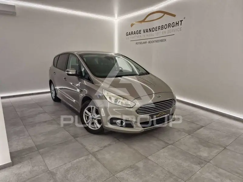 2017 Ford S-Max