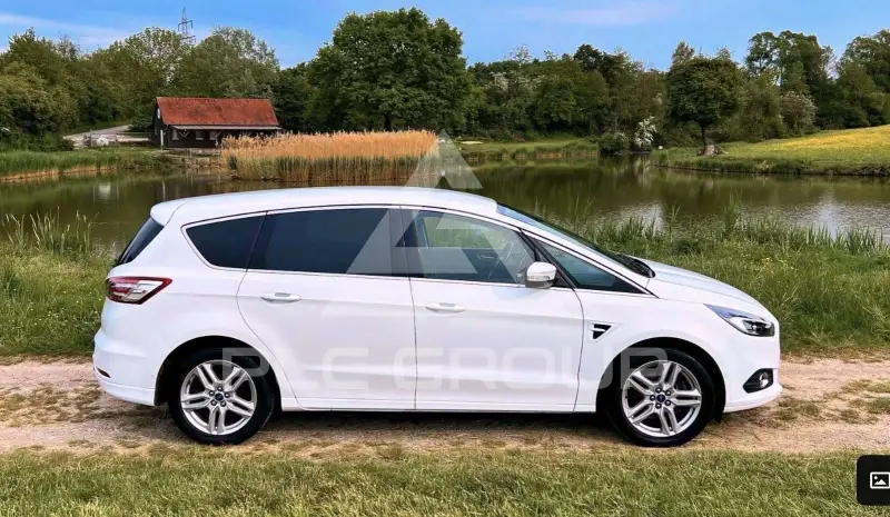 2017 Ford S-Max