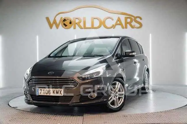 2017 Ford S-Max