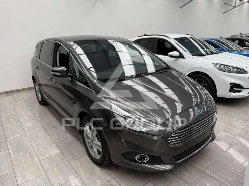 2017 Ford S-Max