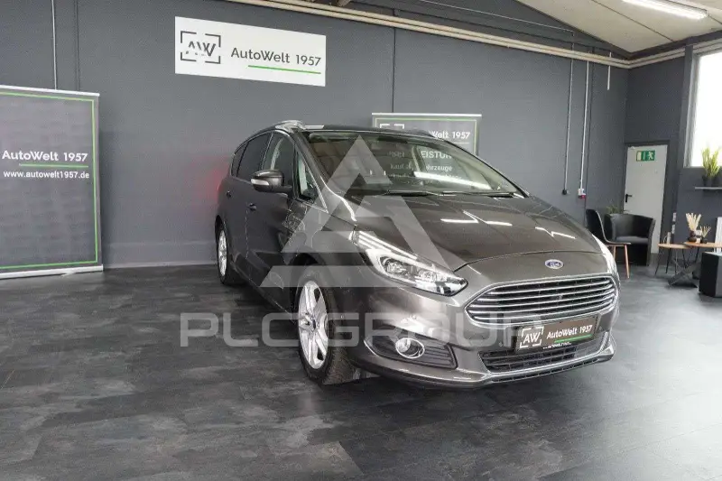2017 Ford S-Max