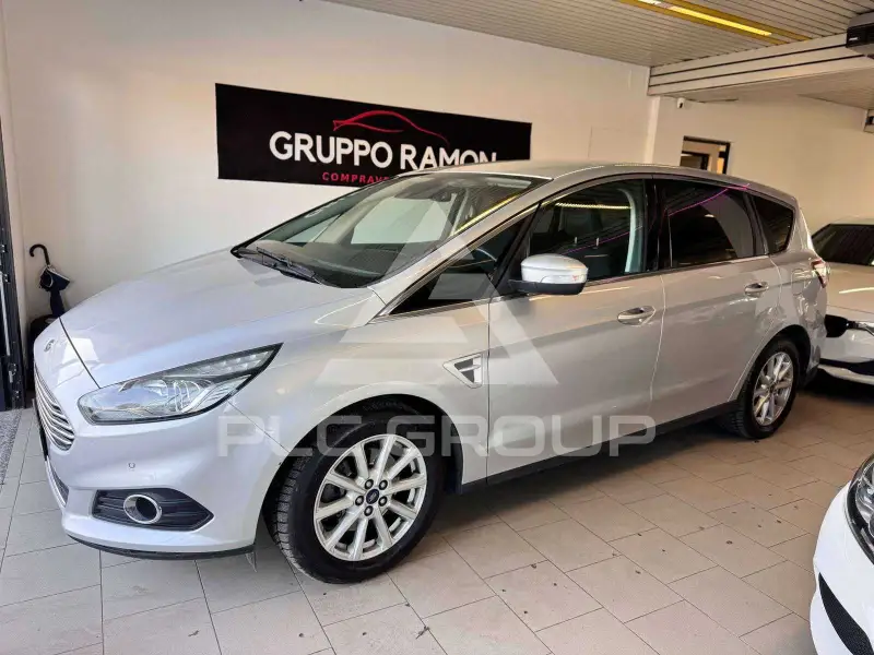 2017 Ford S-Max