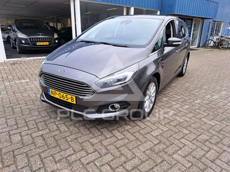 2017 Ford S-Max