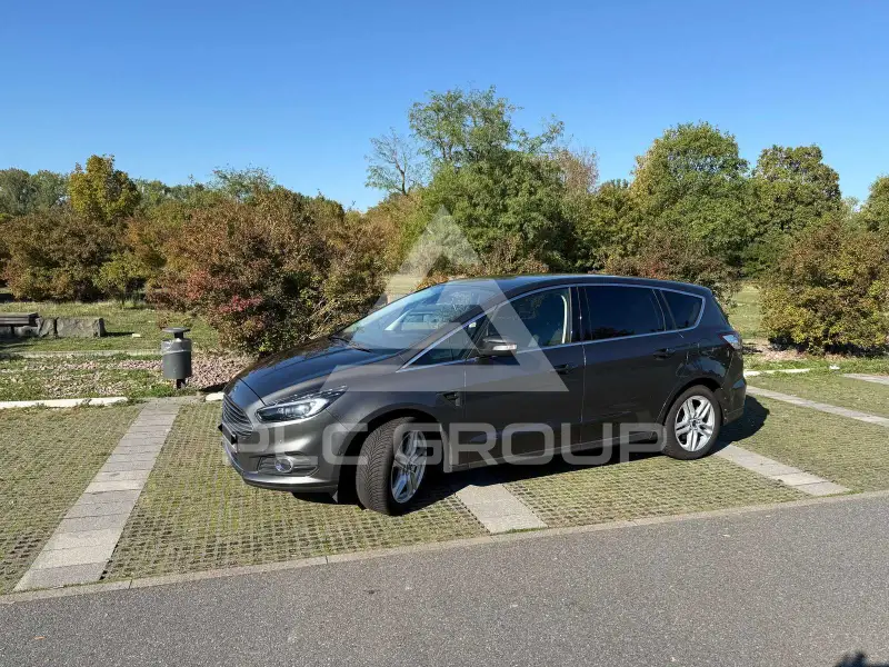 2017 Ford S-Max