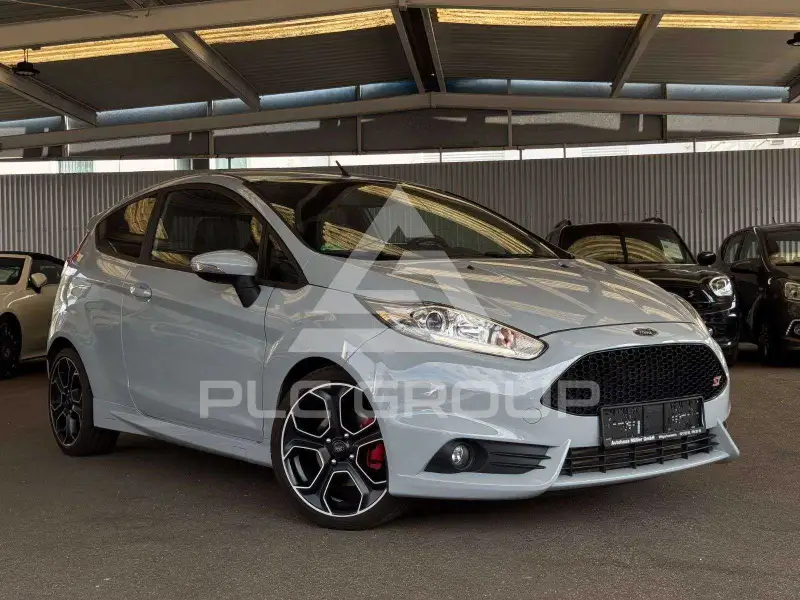 2017 Ford FIESTA