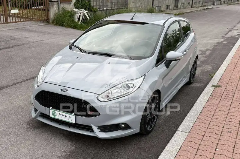2017 Ford FIESTA