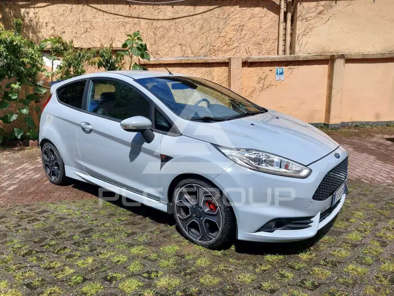 2017 Ford FIESTA