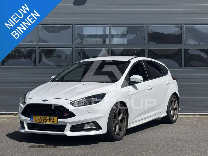 2017 Ford FOCUS